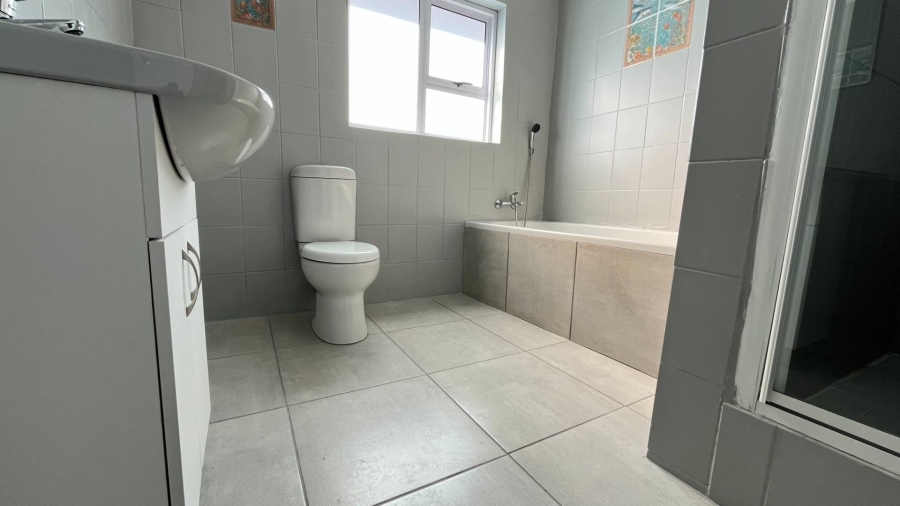 4 Bedroom Property for Sale in Dana Bay Western Cape